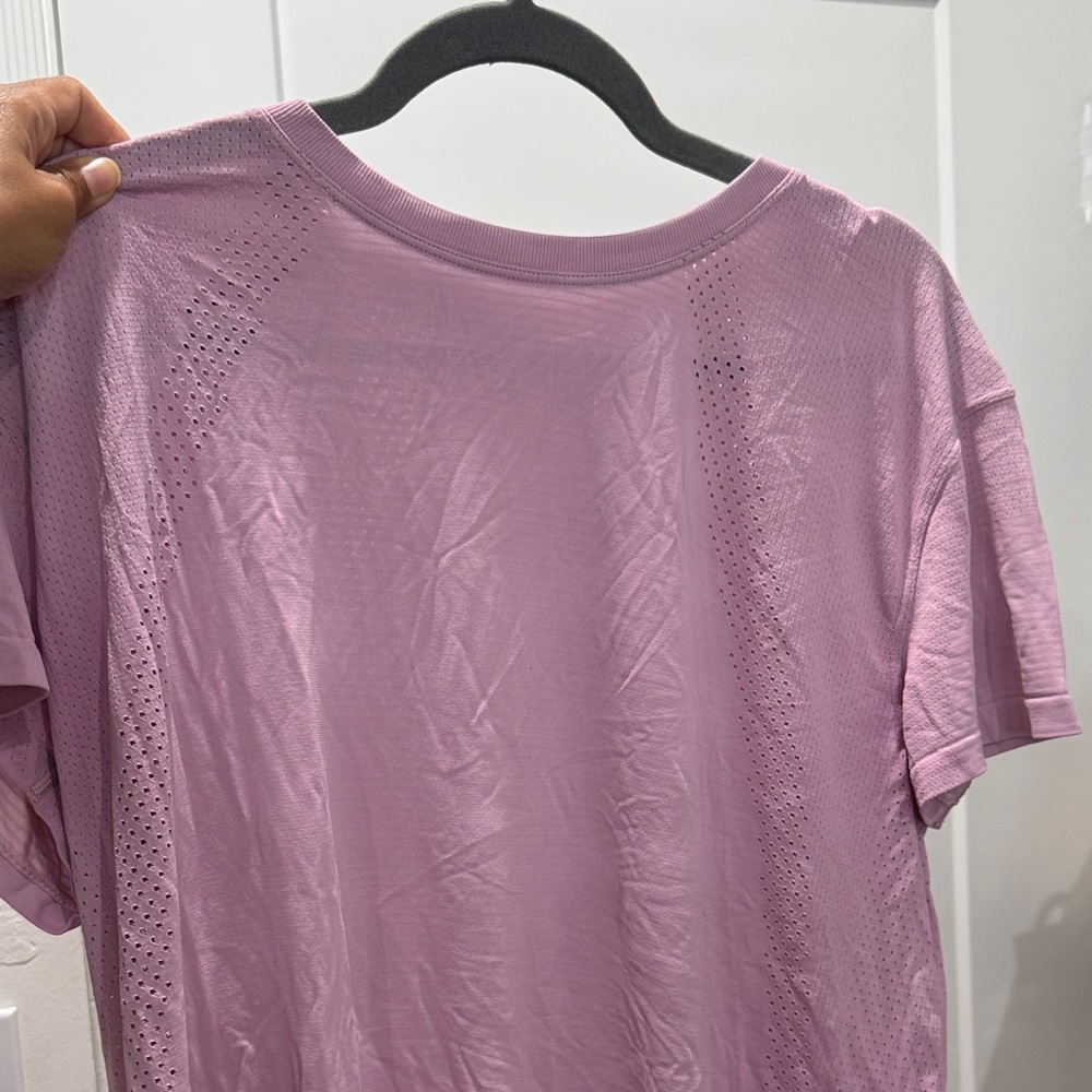 lululemon athletica Light Purple Short Sleeve Tee